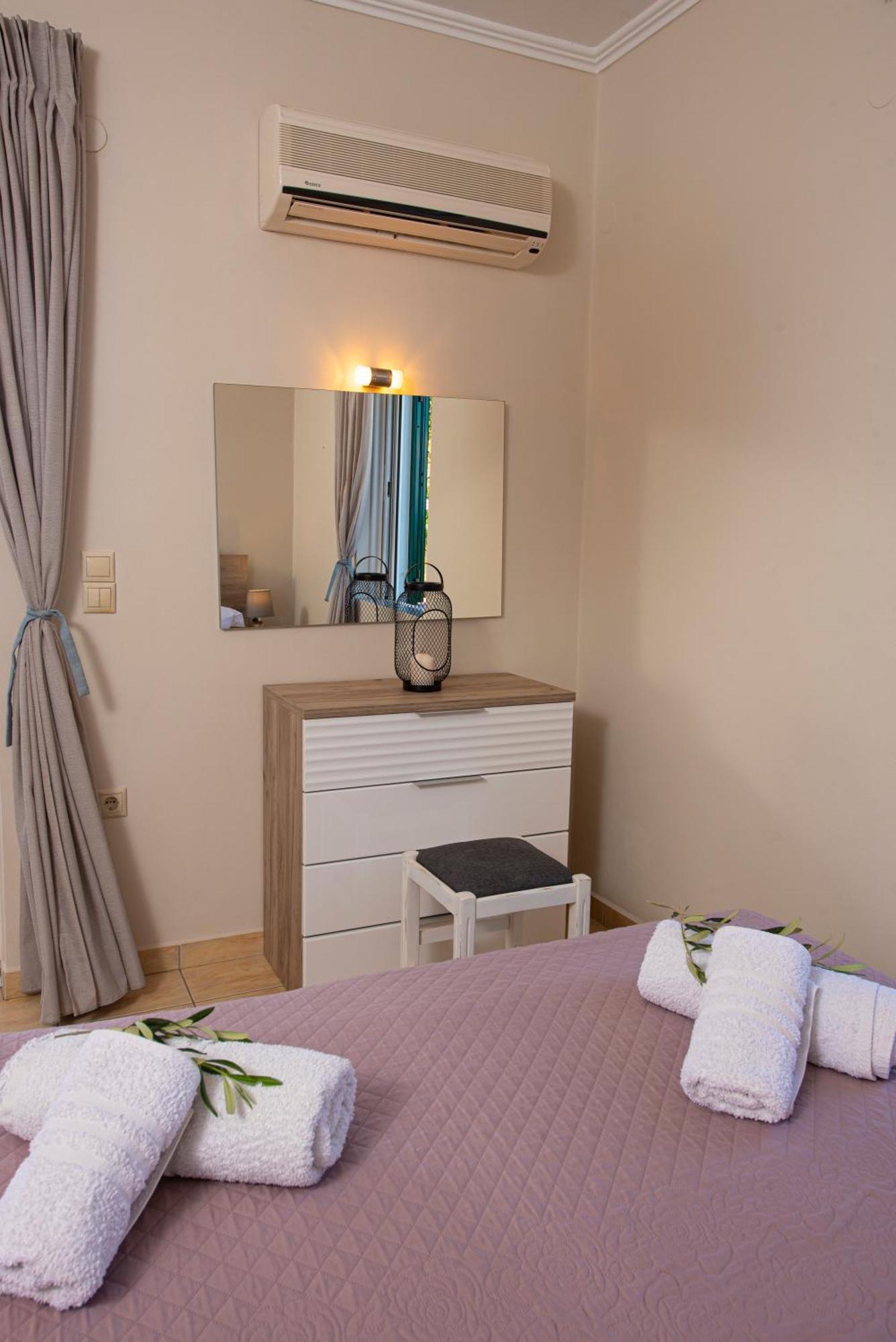 Agnantio Apartment Ayios Nikitas Luaran gambar